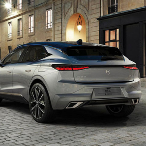 DS 4 0km