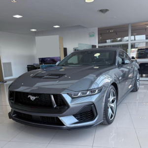 FORD MUSTANG GT 