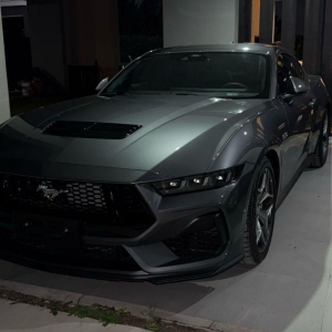 FORD MUSTANG GT 