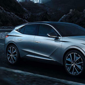 DS 4 0km